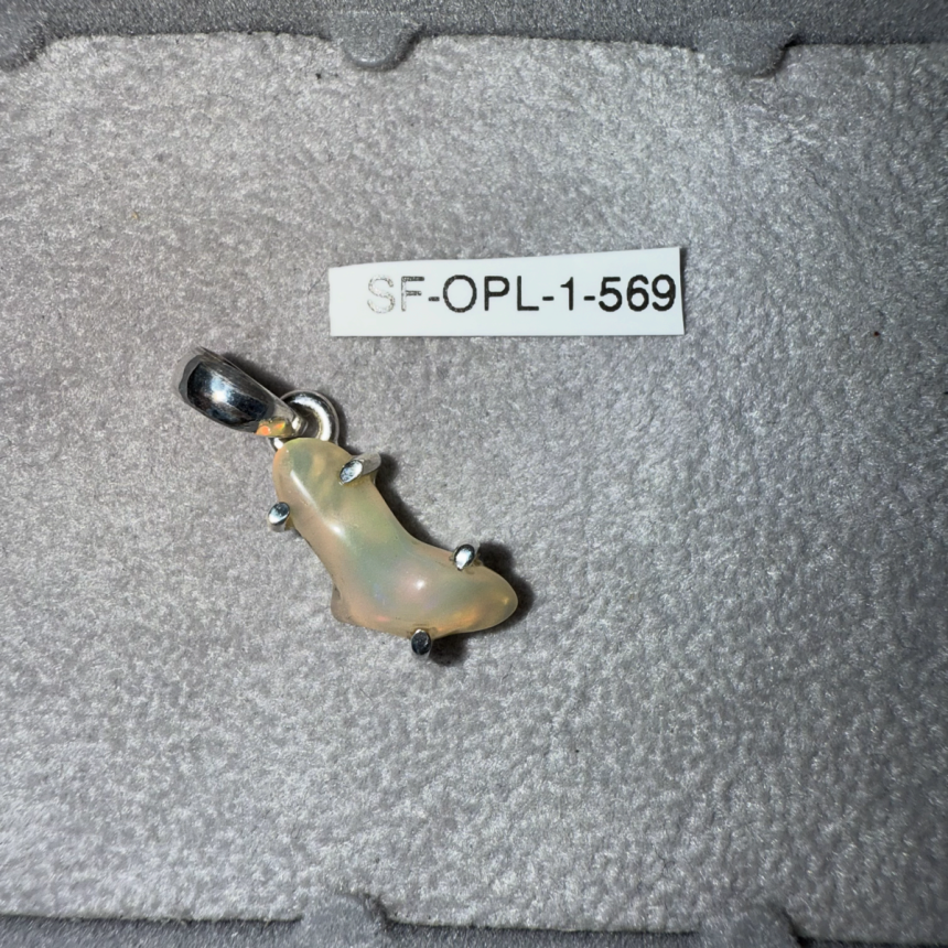 Pendentif Opale 569