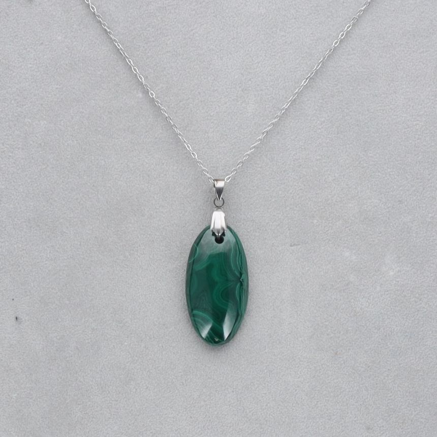 Malachite Cabochon percé 57